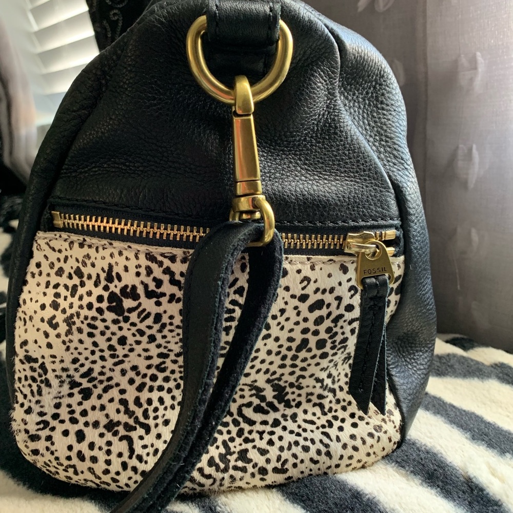 Fossil brand leather and Cowhide purse